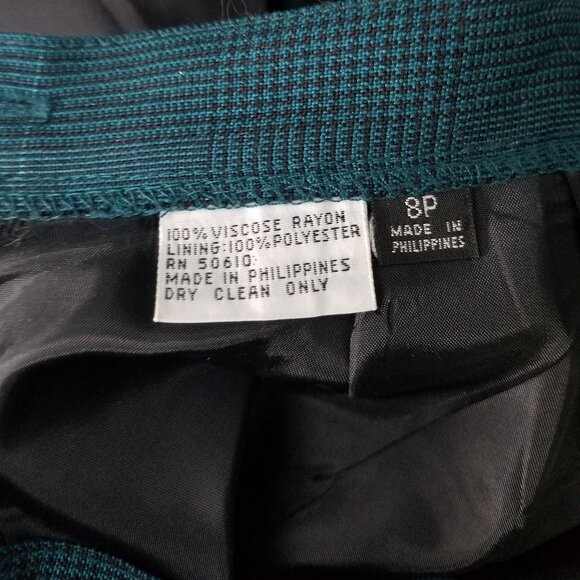 Le Suit Skirt Set Petite - Picture 4 of 5